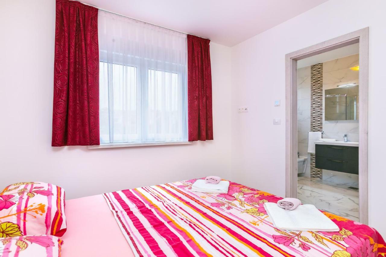 Dragan K2 Hotel Medulin Ngoại thất bức ảnh